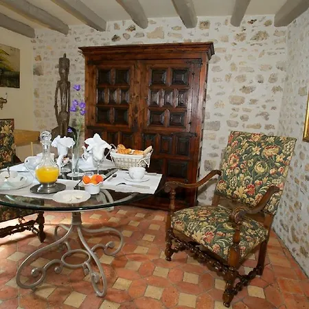 Le Clos De L'eglise Ury